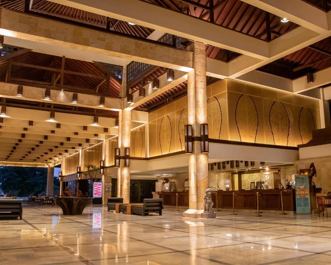 Discovery Kartika Plaza Hotel Kuta  Ngoại thất bức ảnh The lobby of the hotel