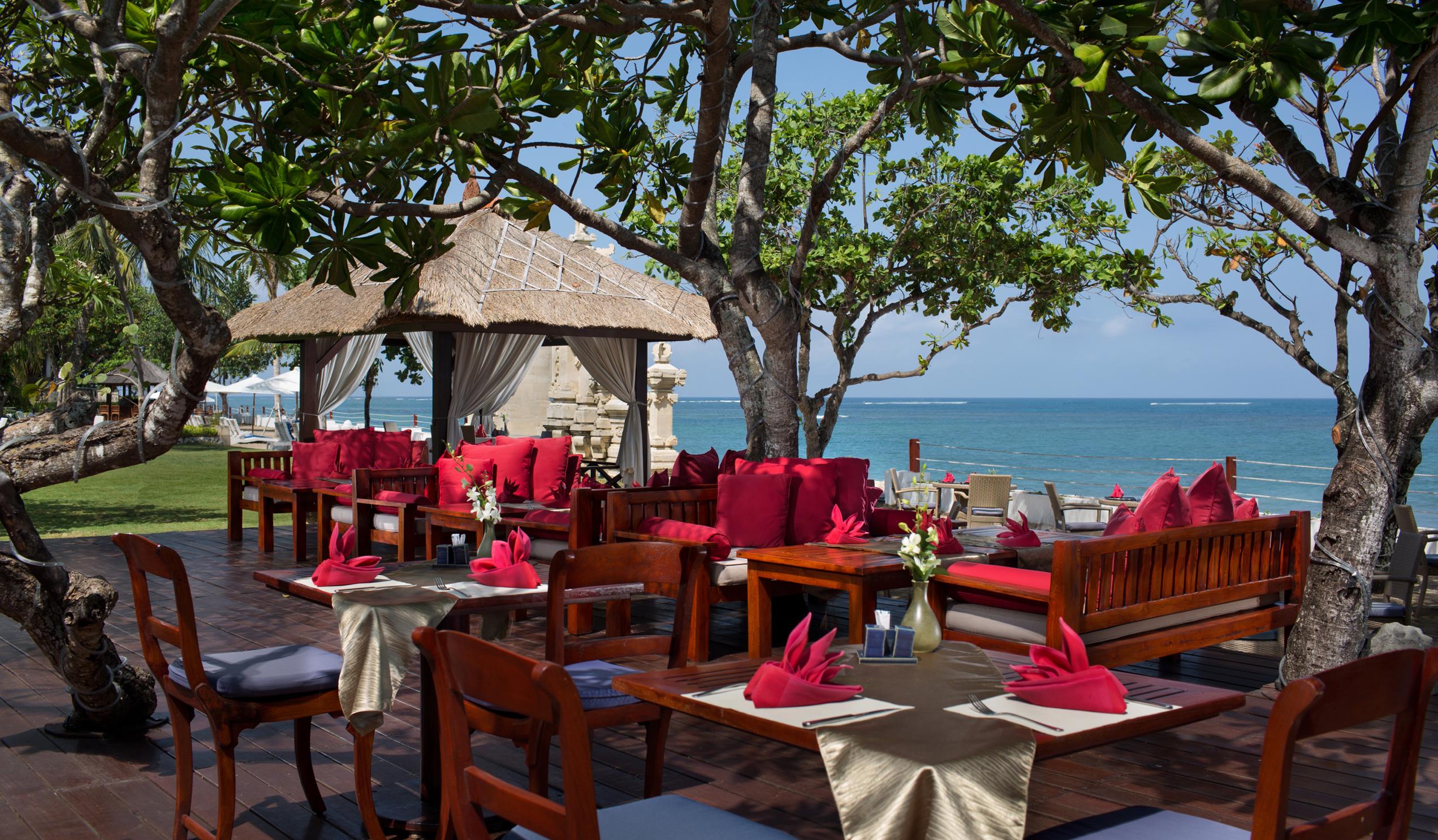 Discovery Kartika Plaza Hotel Kuta  Ngoại thất bức ảnh The Deck