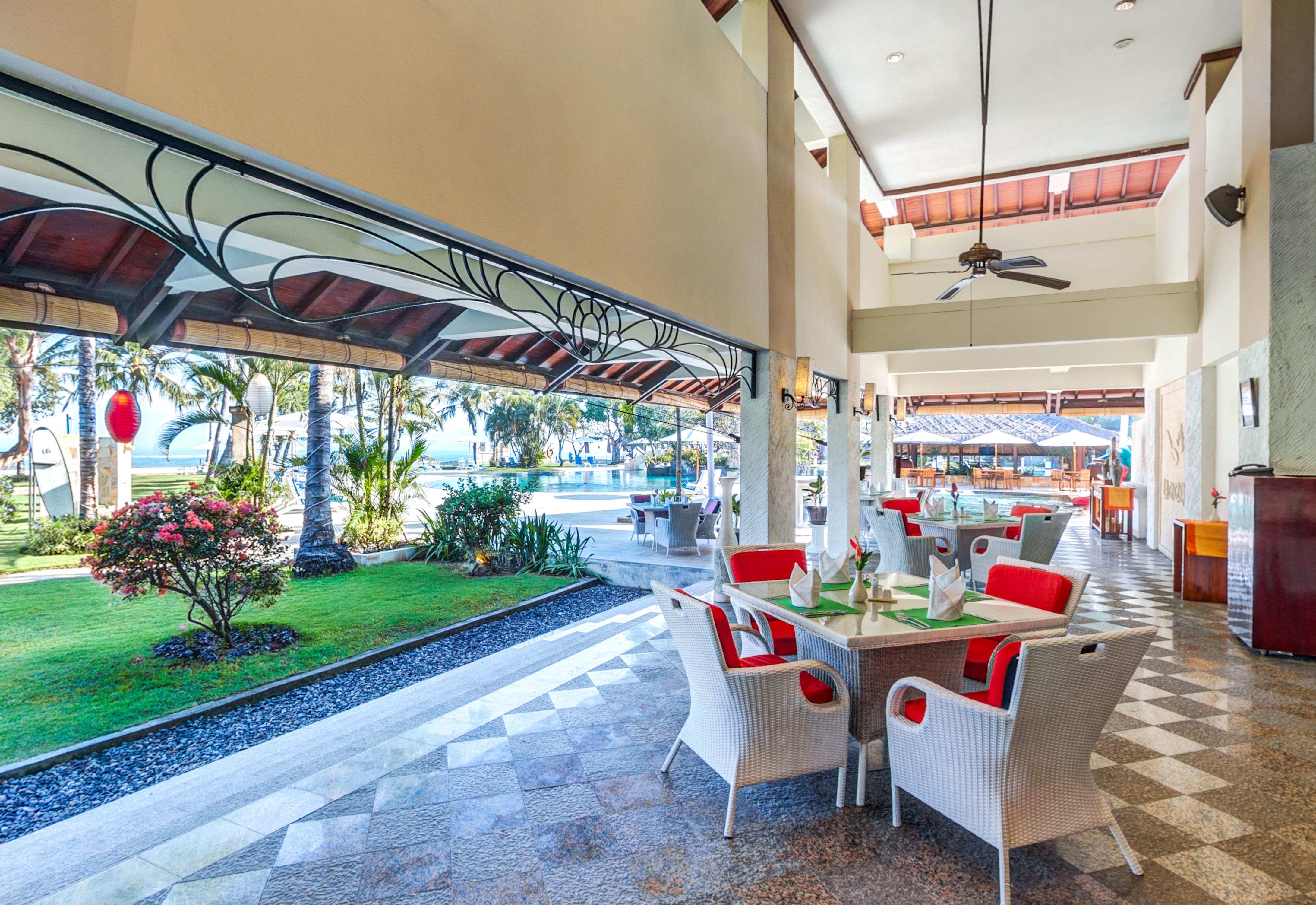 Discovery Kartika Plaza Hotel Kuta  Ngoại thất bức ảnh The interior of the hotel